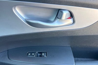 2023 Kia Forte LXS IVT