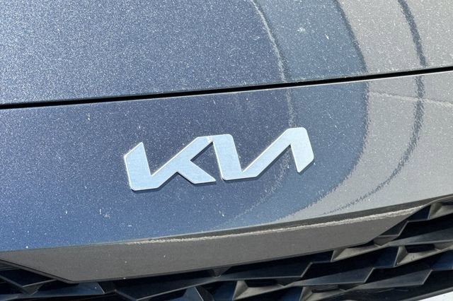 2023 Kia Forte LXS IVT