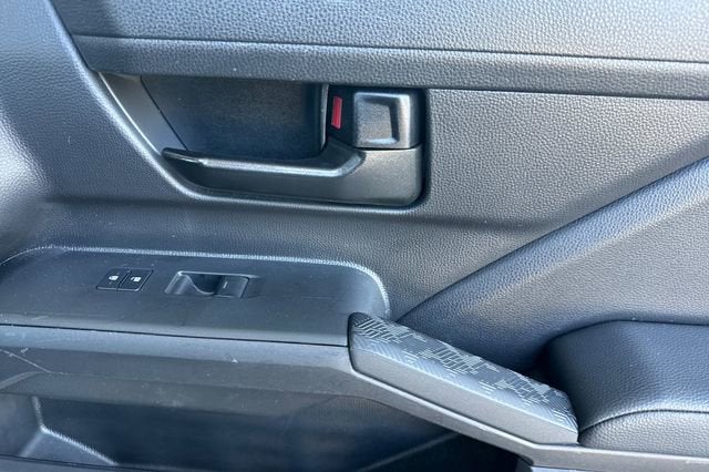 2024 Toyota Tacoma 2WD 2WD SR XtraCab 6' Bed AT (GS)