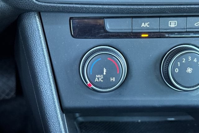 2024 Volkswagen Jetta S Auto