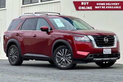 2024 Nissan Pathfinder SL 2WD