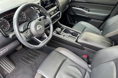 2024 Nissan Pathfinder SL 2WD