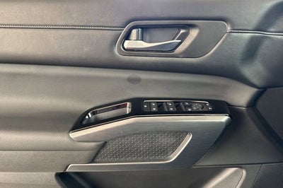 2024 Nissan Pathfinder SL 2WD