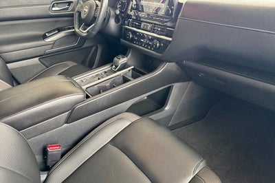 2024 Nissan Pathfinder SL 2WD
