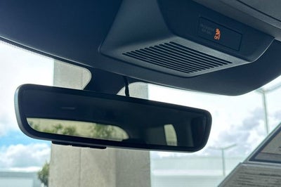 2024 Nissan Pathfinder SL 2WD