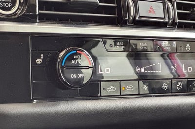 2024 Nissan Pathfinder SL 2WD