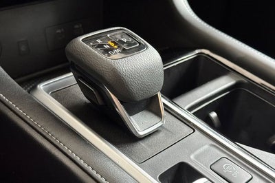 2024 Nissan Pathfinder SL 2WD