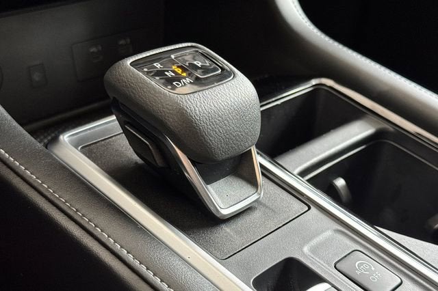 2024 Nissan Pathfinder SL 2WD