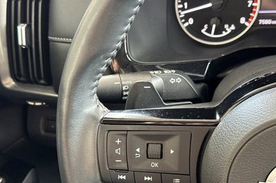 2024 Nissan Pathfinder SL 2WD