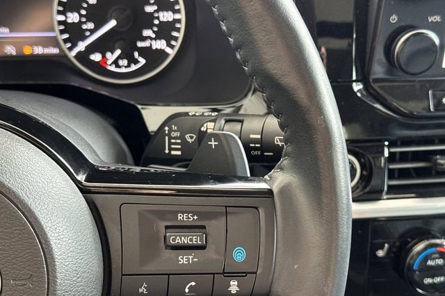 2024 Nissan Pathfinder SL 2WD