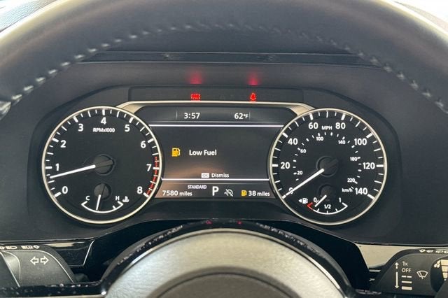 2024 Nissan Pathfinder SL 2WD