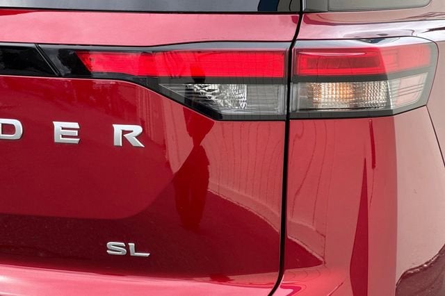 2024 Nissan Pathfinder SL 2WD