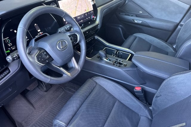 2025 Lexus TX 550h+ Luxury AWD