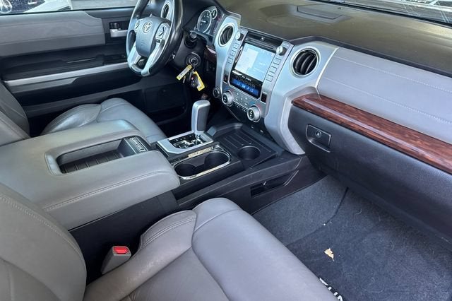2014 Toyota Tundra 4WD Truck 4WD CrewMax Short Bed 5.7L Limited (Natl)