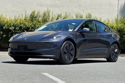 2025 Tesla Model 3 Long Range RWD