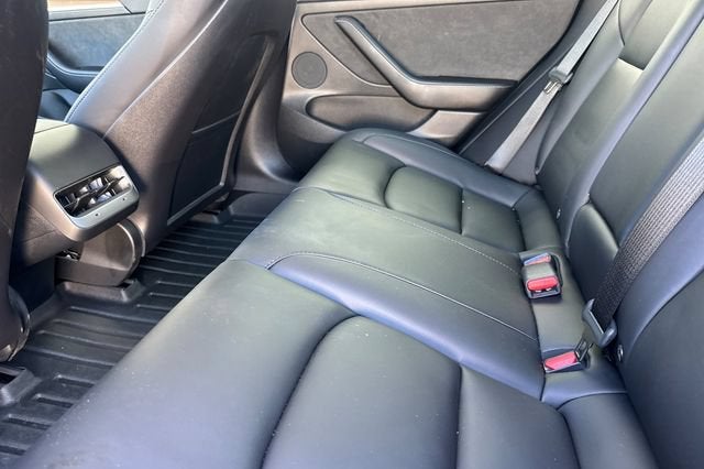 2023 Tesla Model 3 RWD