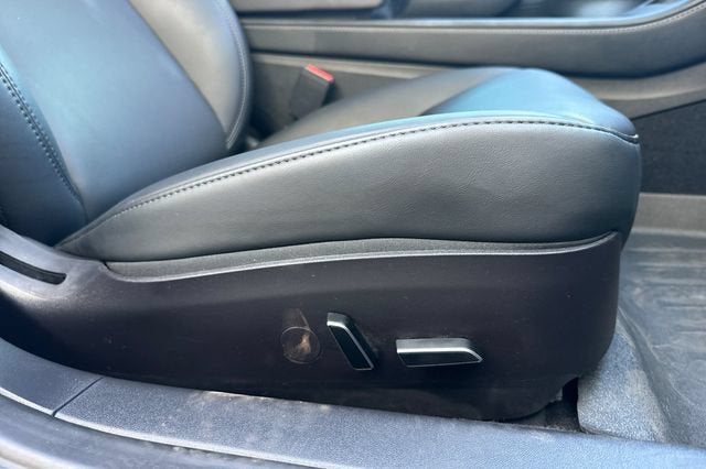 2023 Tesla Model 3 RWD