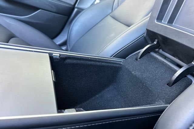 2023 Tesla Model 3 RWD