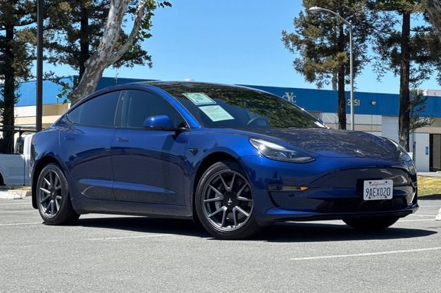 2022 Tesla Model 3 Long Range AWD *Ltd Avail*