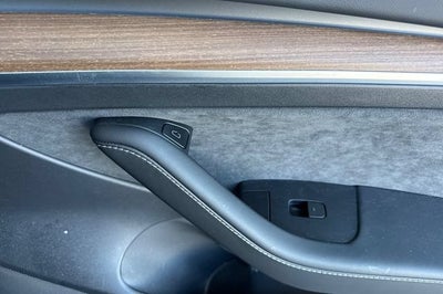 2022 Tesla Model 3 Long Range AWD *Ltd Avail*