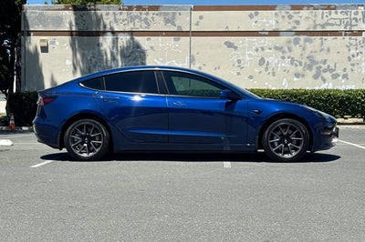 2022 Tesla Model 3 Long Range AWD *Ltd Avail*