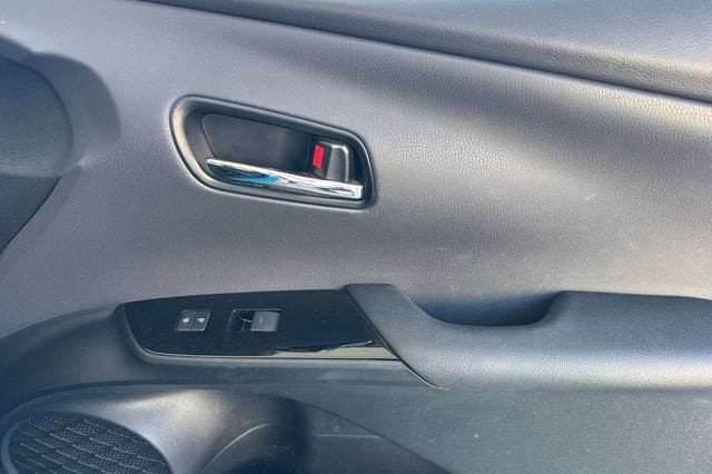 2019 Toyota Prius Prime Plus (Natl)
