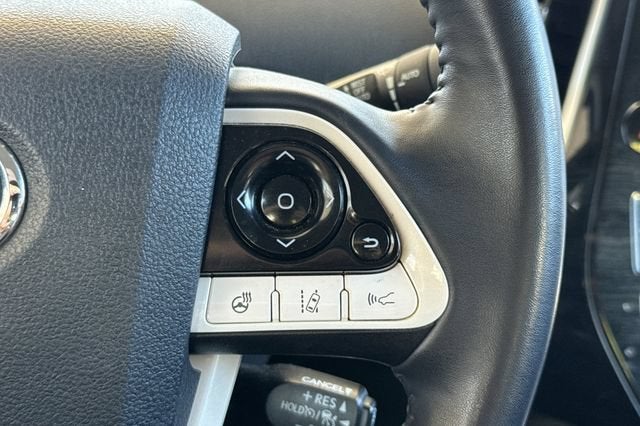 2019 Toyota Prius Prime Plus (Natl)
