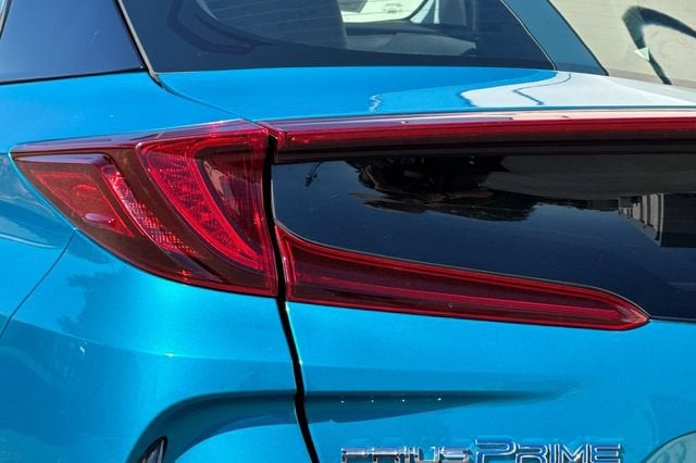 2019 Toyota Prius Prime Plus (Natl)