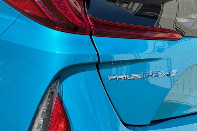2019 Toyota Prius Prime Plus (Natl)
