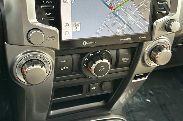 2022 Toyota 4Runner SR5 Premium 2WD (Natl)