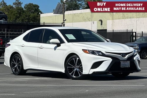 2018 Toyota Camry LE Auto (SE)