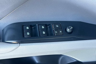 2018 Toyota Camry LE Auto (SE)