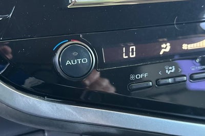 2018 Toyota Camry LE Auto (SE)