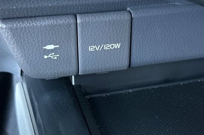 2018 Toyota Camry LE Auto (SE)