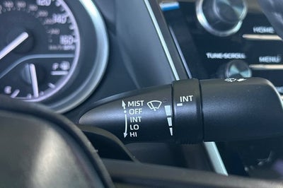 2018 Toyota Camry LE Auto (SE)