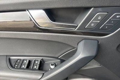 2020 Audi Q5 Premium Plus 55 TFSI e quattro