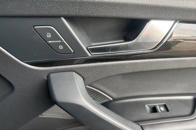 2020 Audi Q5 Premium Plus 55 TFSI e quattro