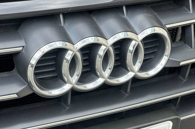 2020 Audi Q5 Premium Plus 55 TFSI e quattro