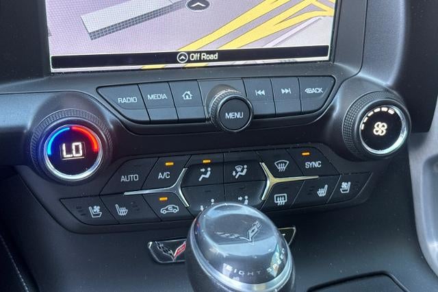 2017 Chevrolet Corvette Stingray Z51 2LT