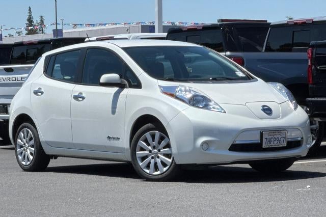 2015 Nissan LEAF S