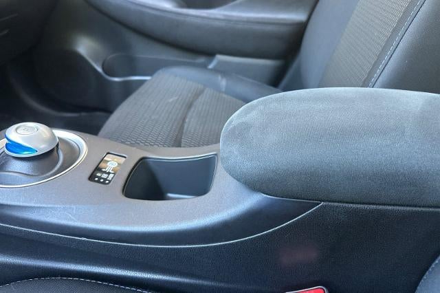 2013 Nissan LEAF S