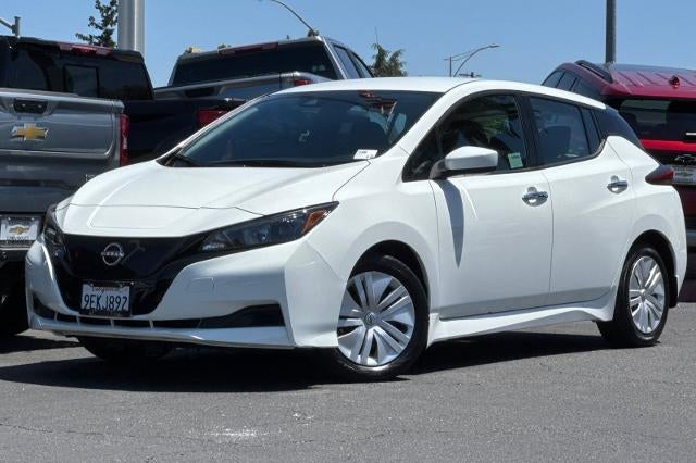 2023 Nissan LEAF S