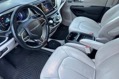 2018 Chrysler Pacifica Hybrid Touring L