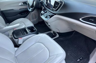 2018 Chrysler Pacifica Hybrid Touring L