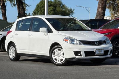 2011 Nissan Versa 1.8 S