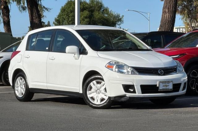 2011 Nissan Versa 1.8 S