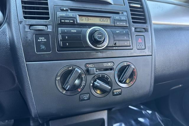2011 Nissan Versa 1.8 S