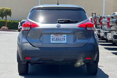 2020 Nissan Kicks S