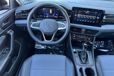 2025 Volkswagen Jetta SE