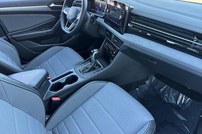 2025 Volkswagen Jetta SE